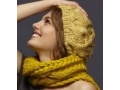 Echarpe en gros crochet couleur moutarde